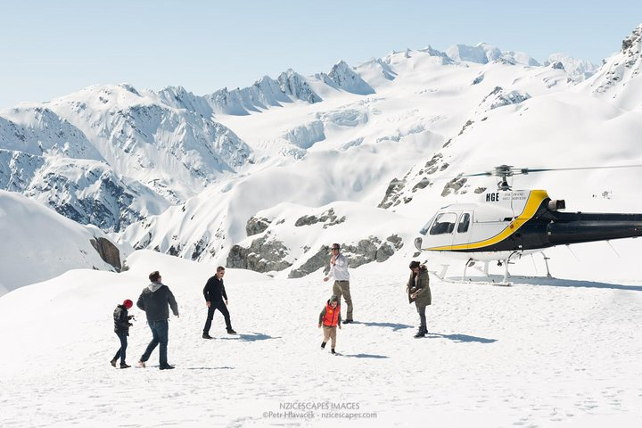 Snow landing above the Franz Josef glacier